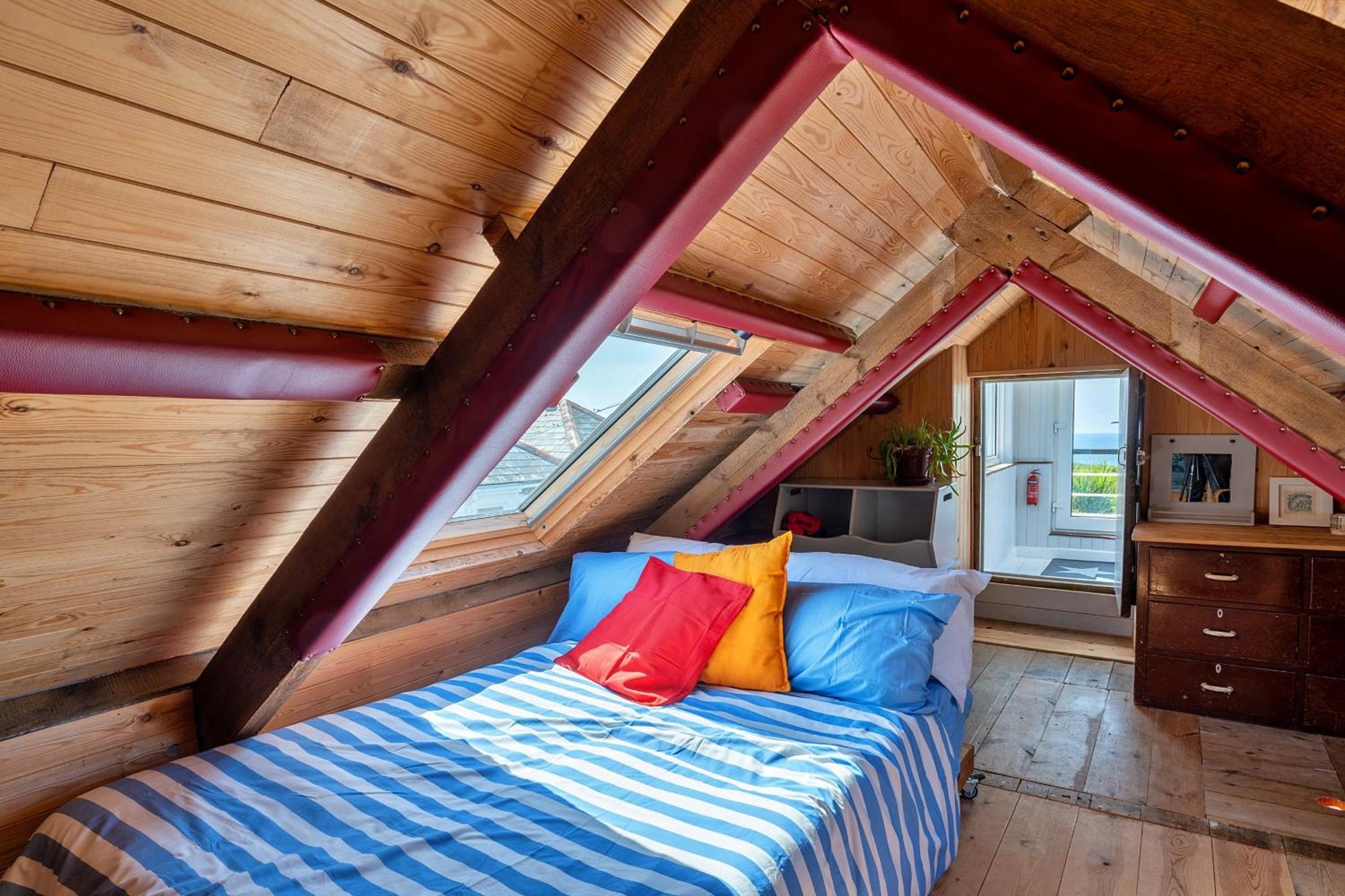 Finest Retreats - The Watchtower At Western Watch Lower Boscaswell Eksteriør bilde