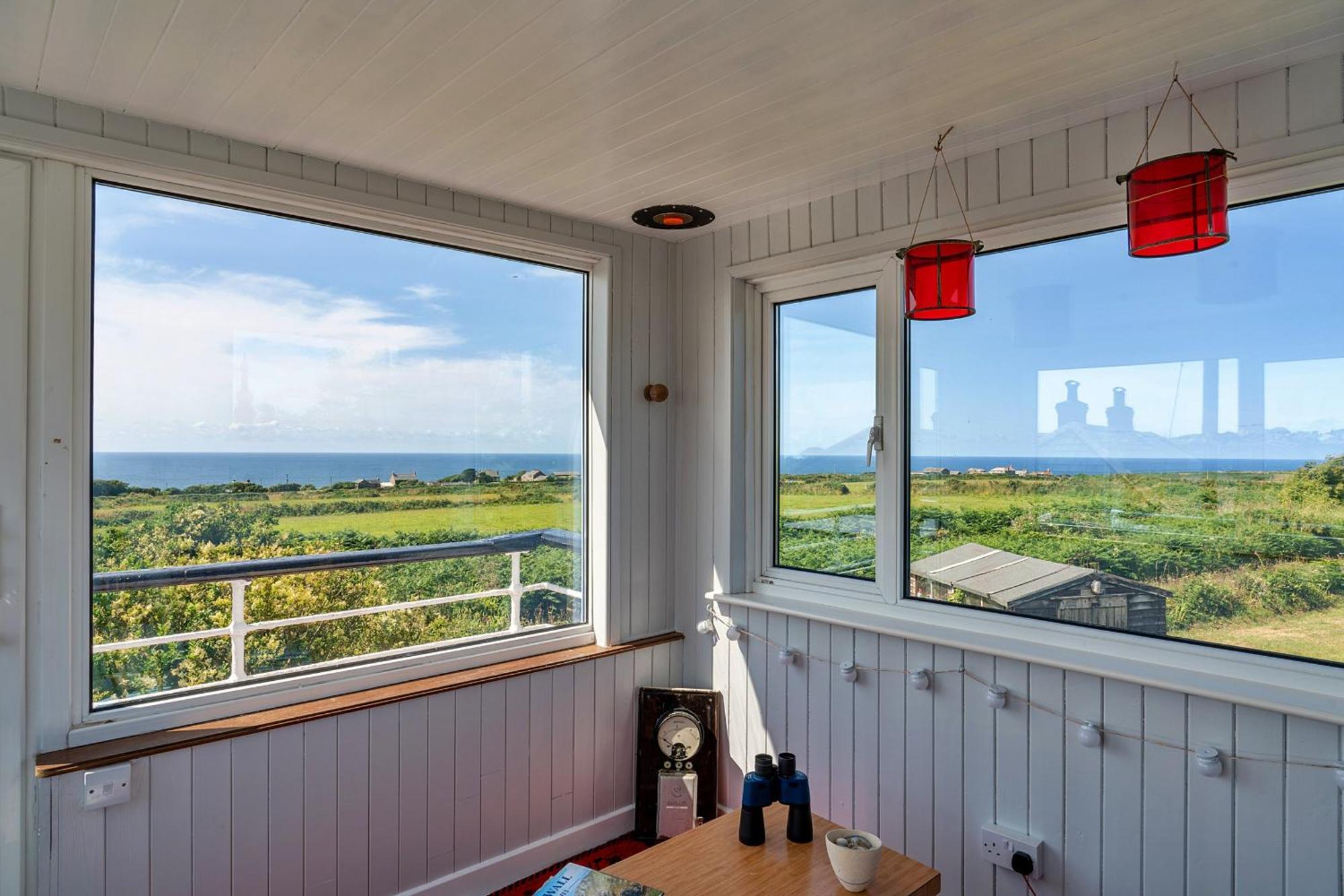 Finest Retreats - The Watchtower At Western Watch Lower Boscaswell Eksteriør bilde