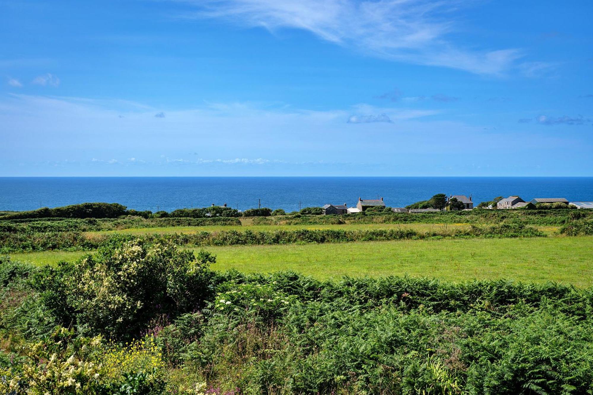 Finest Retreats - The Watchtower At Western Watch Lower Boscaswell Eksteriør bilde